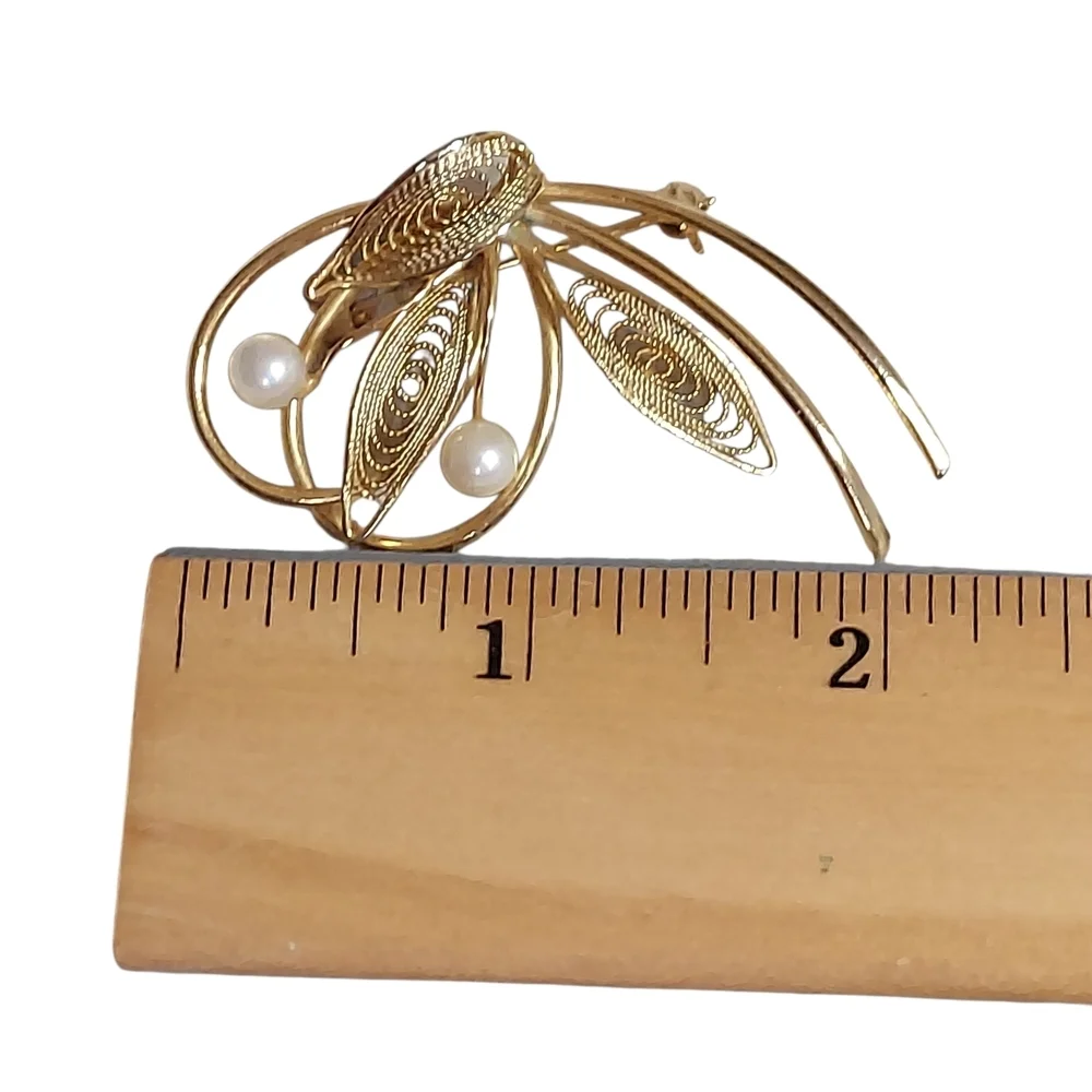 Vintage Gold Filigree and Pearl Swirl Brooch